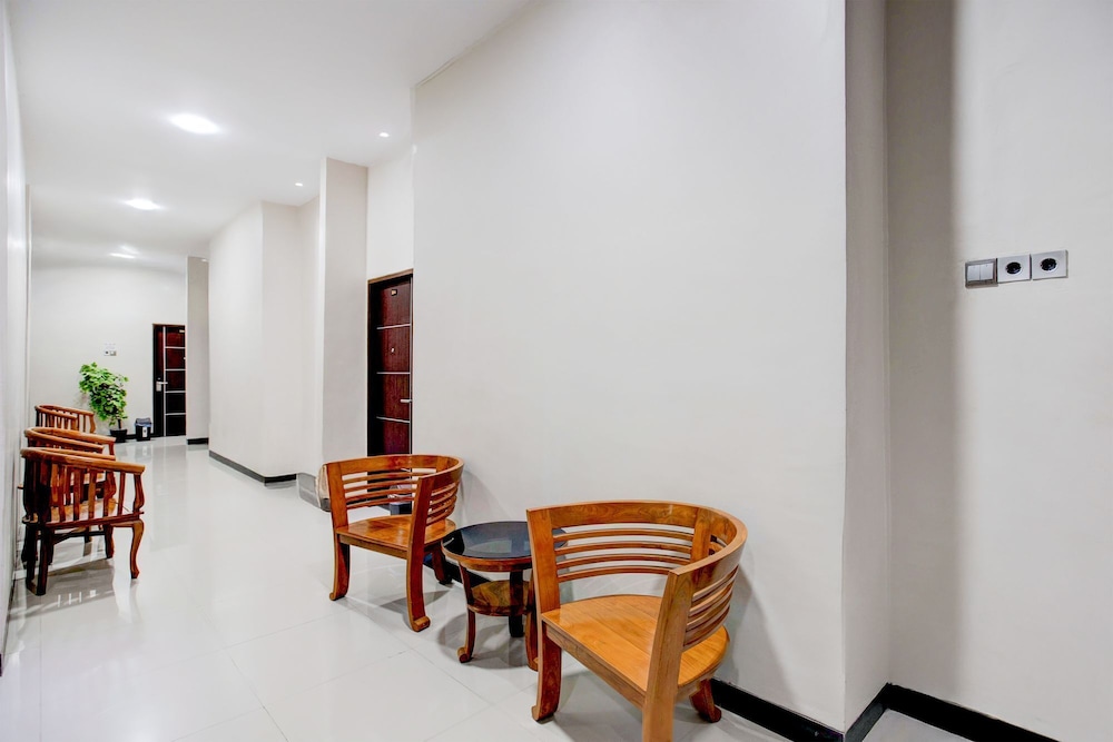 Hotel O Balikpapan near Siloam Hospital formerly Syafla Guest House 37/45