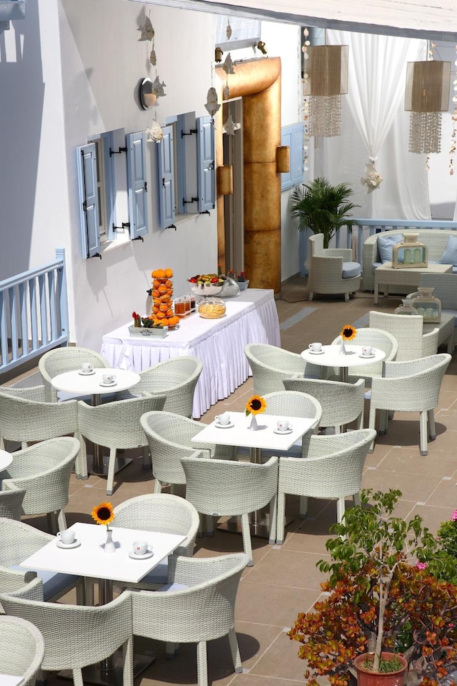 Matogianni Hotel 32/48