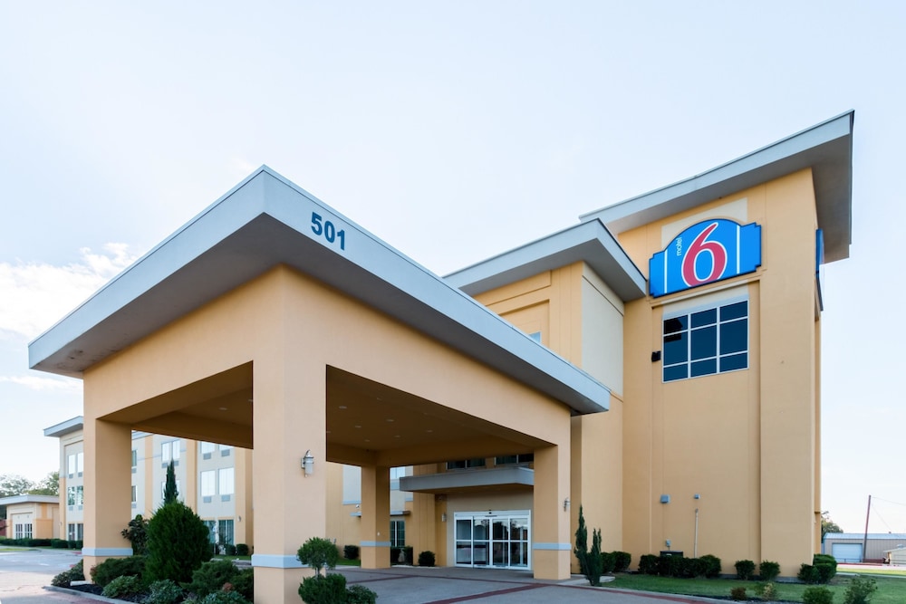 Motel6 Joshua, TX in Joshua - TX