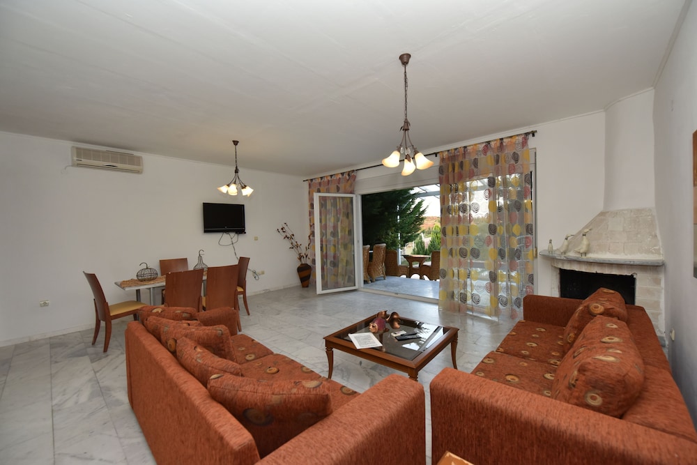 Olympic Kosmas Hotel 38/61