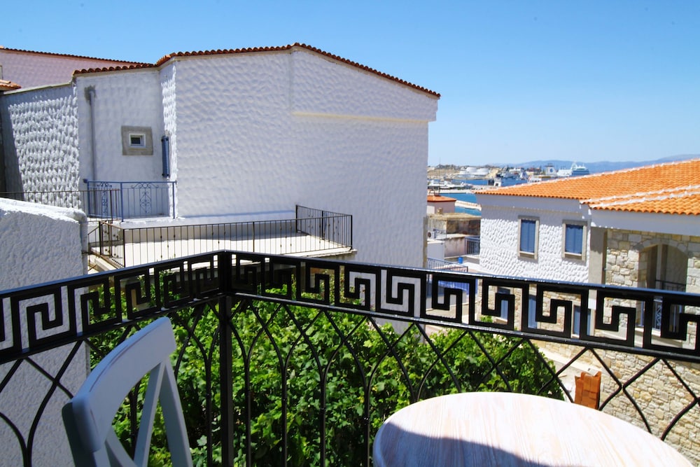 Cesme Kale Tas Apart 7/32