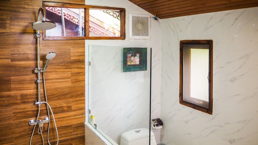 Rommai Villa 50/50