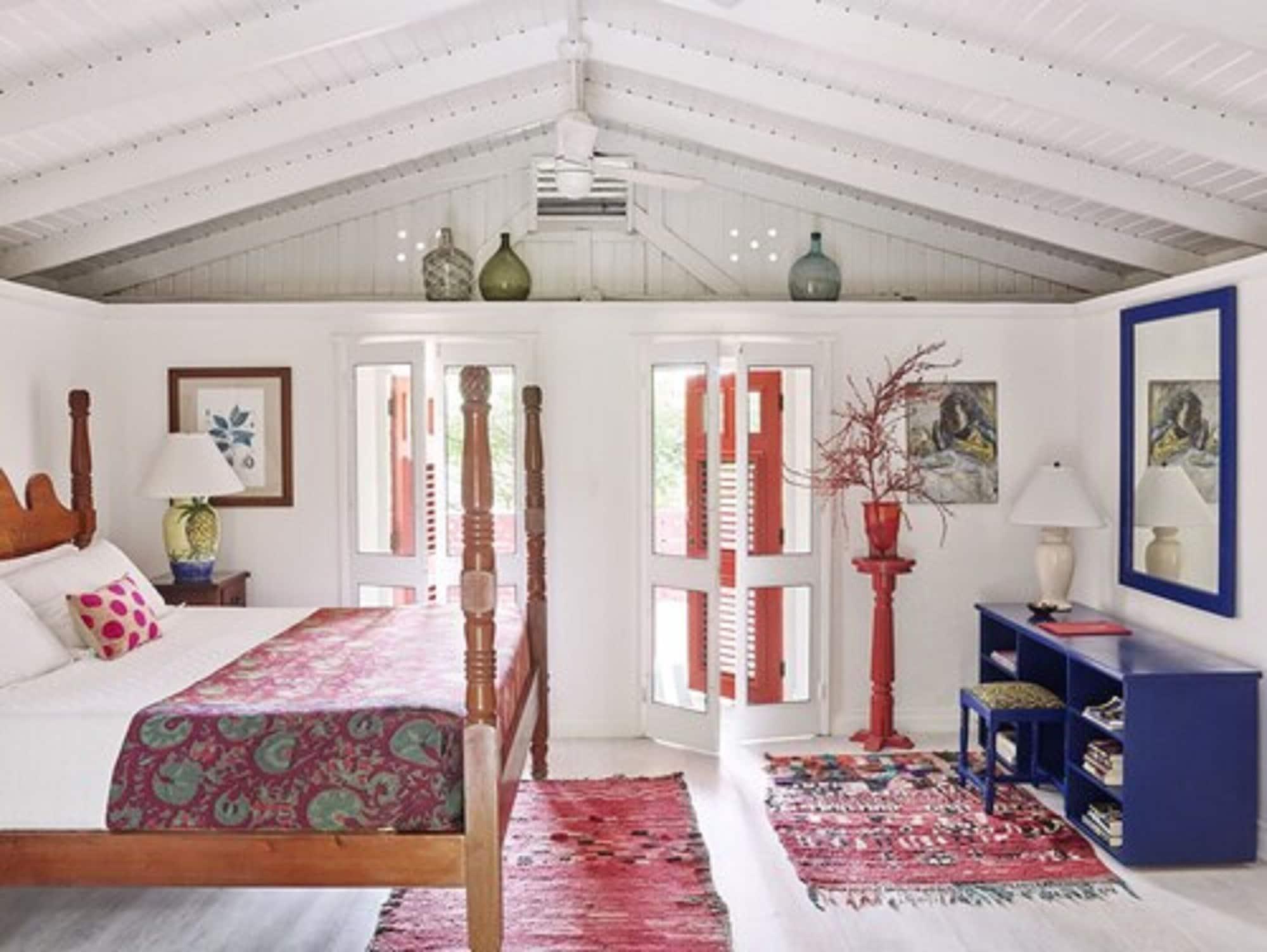 Paradise, Junior Suite