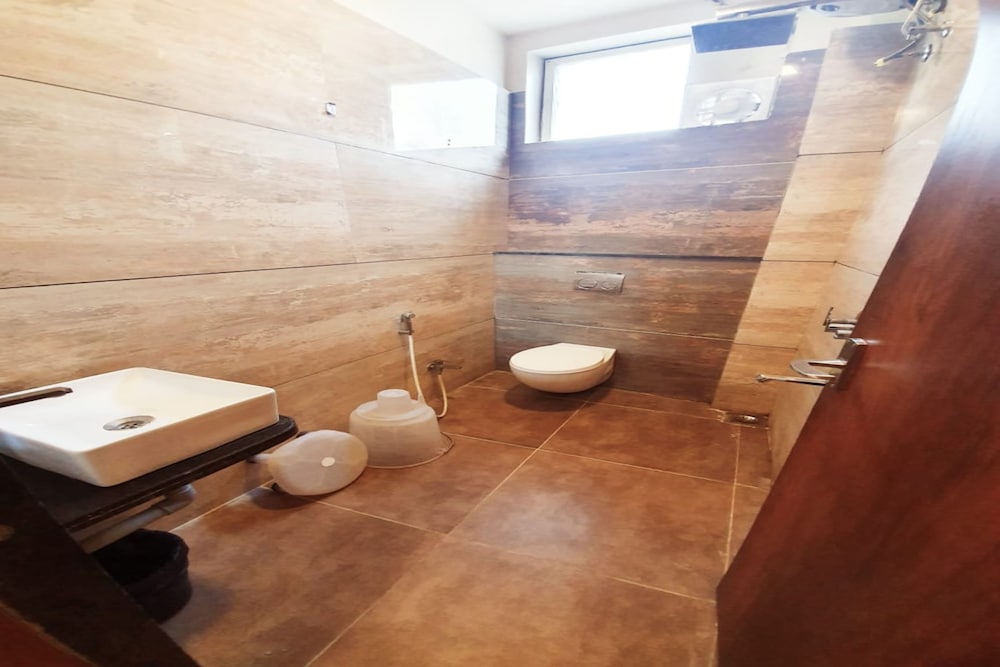Oyo 4116 Hotel Satyug 25/25