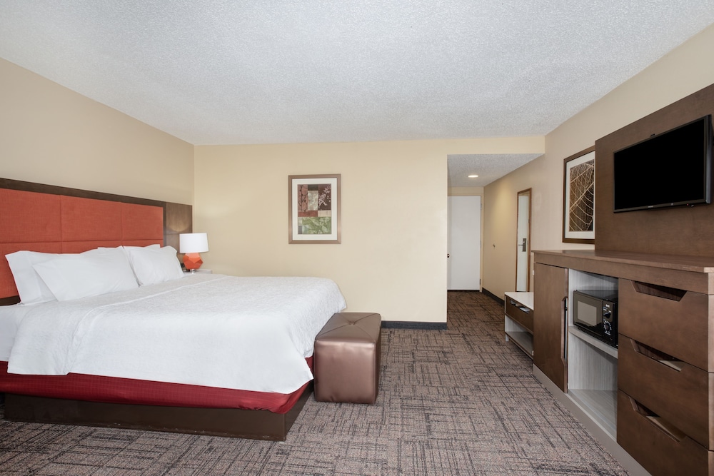 HAMPTON INN JONESBORO 13/39
