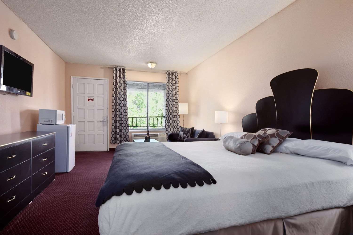 Studio6 Suites Stockton, CA – Waterfront 9/18