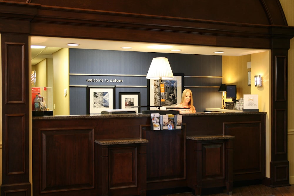 Hampton Inn Salem East - Electric Road 8/58