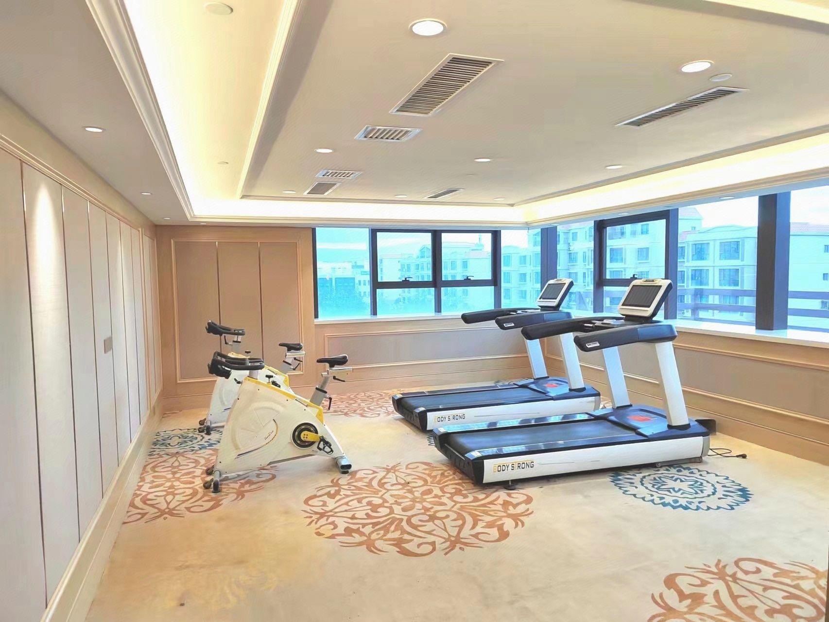 Vienna International Hotel (Urumqi International Airport) 15/27