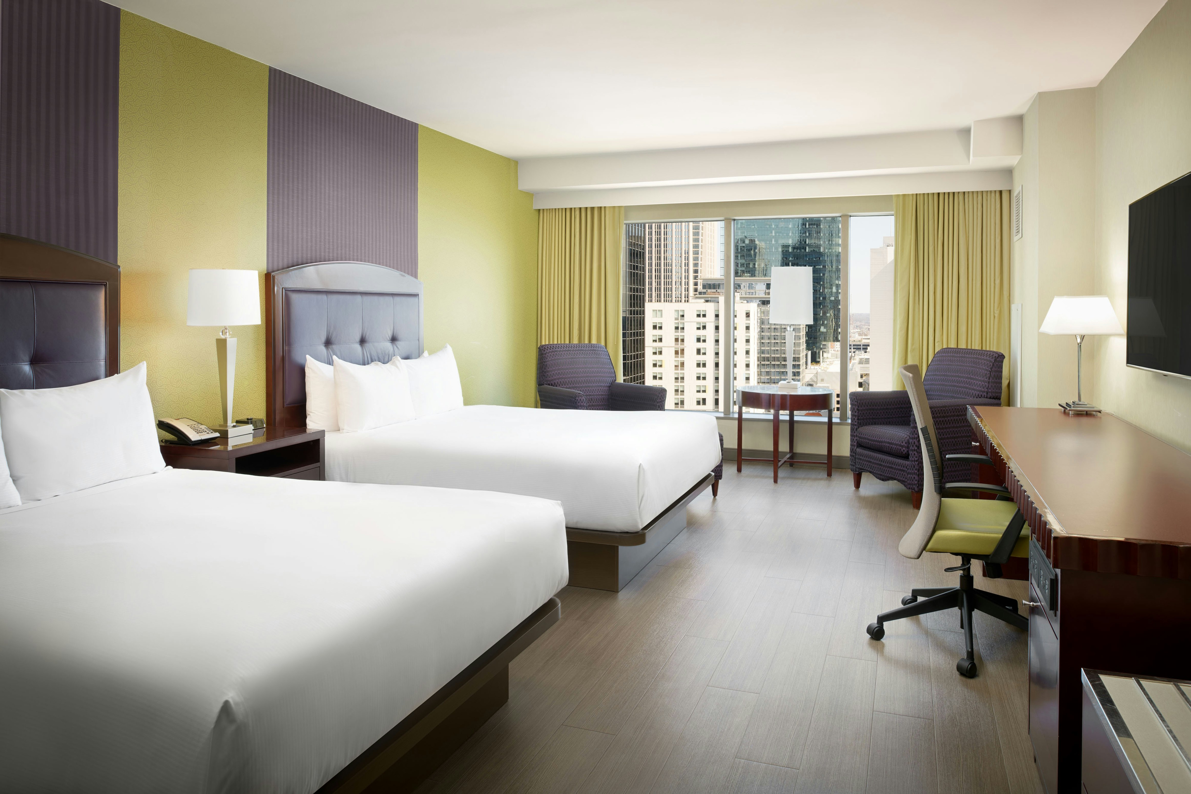 DELUXE, 2 QUEEN BEDS, CITY VIEW
