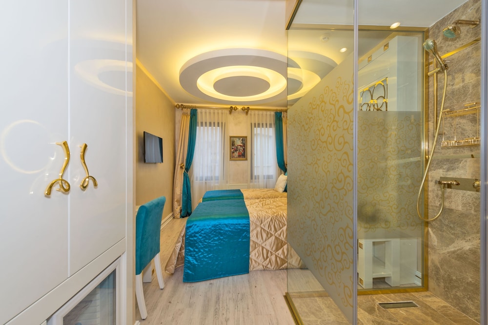 The Million Stone Hotel 54/54