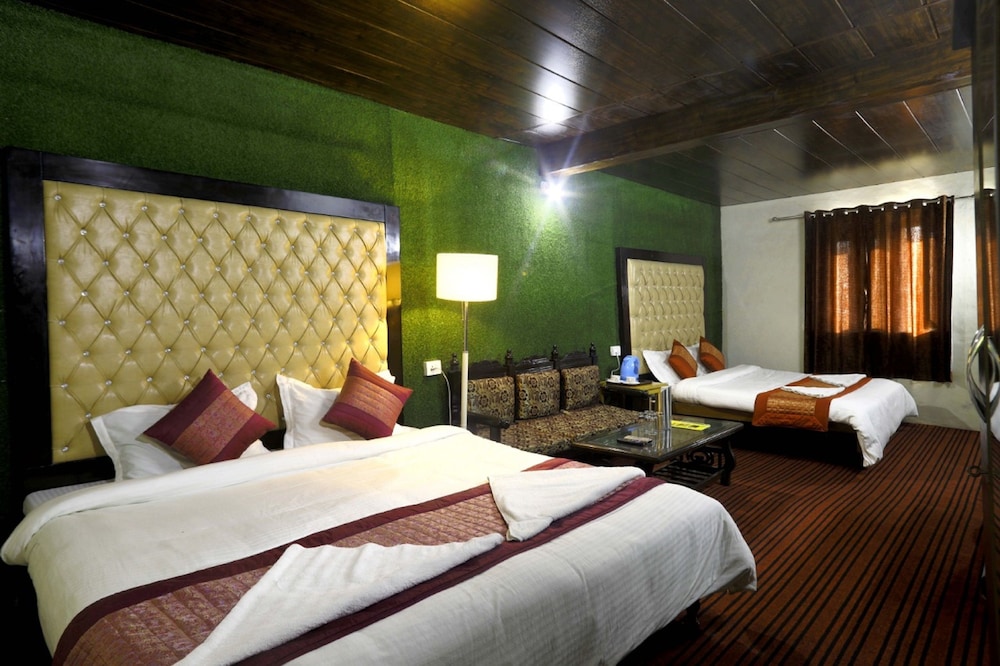 Hotel Kausani Retreat 14/48