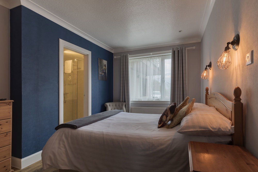 Braeburn Guesthouse 10/50