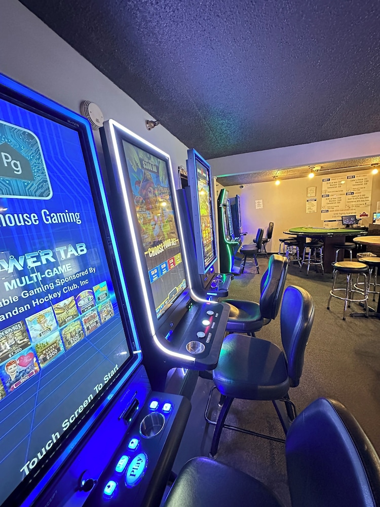 Days Inn by Wyndham Mandan Bismarck Area 40/56