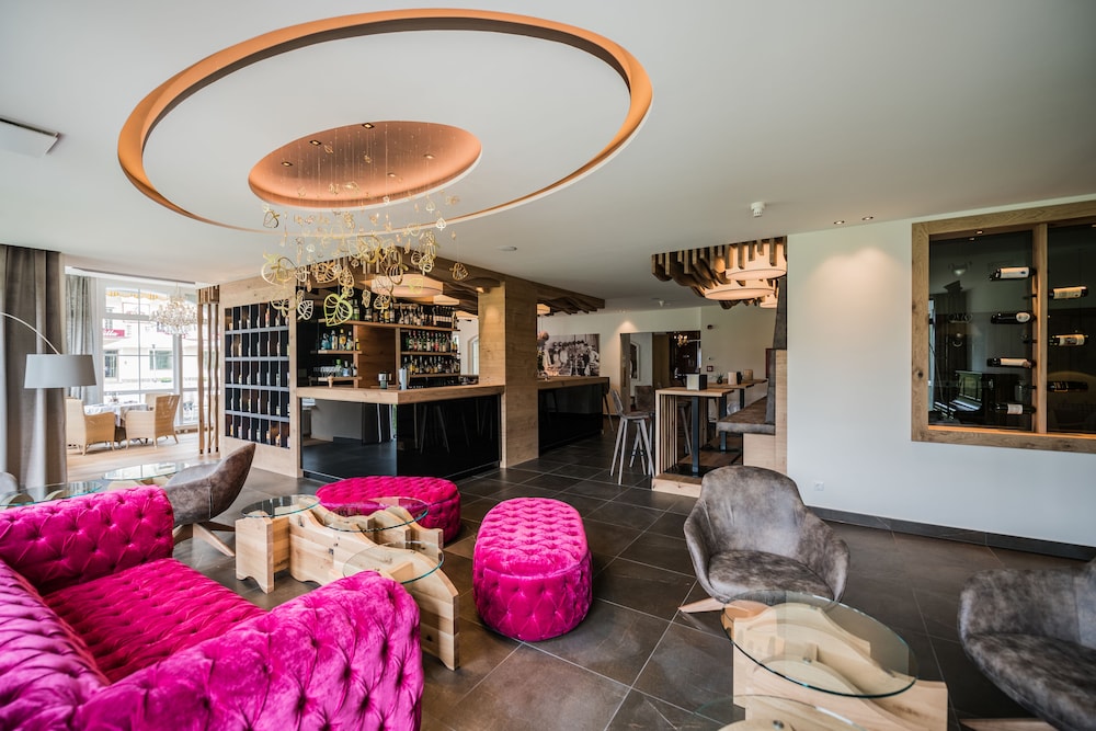 Park Hotel Bellevue 48/64