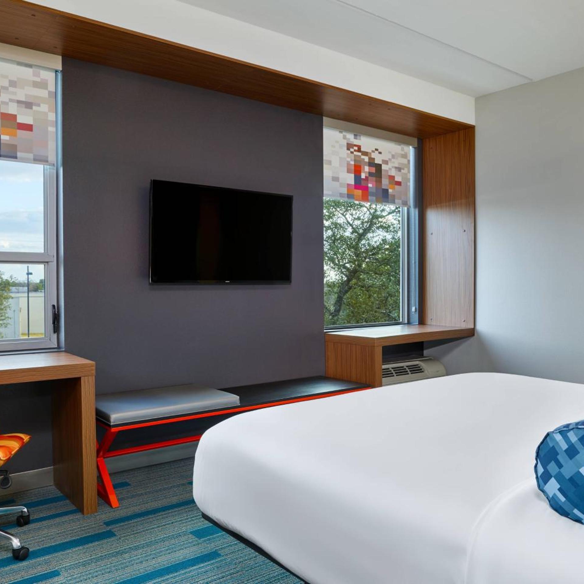 Aloft, Guest Room, King Bed