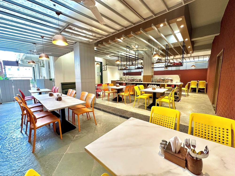 Hotel Anand Heritage 43/53