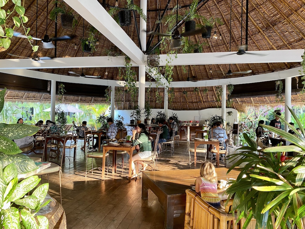 Navutu Dreams Resort And Wellness Retreat 49/72