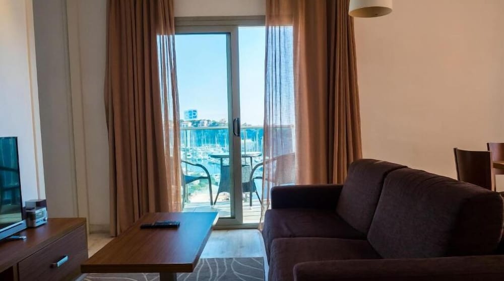 Porto Drach Aparthotel & Suites 17/47
