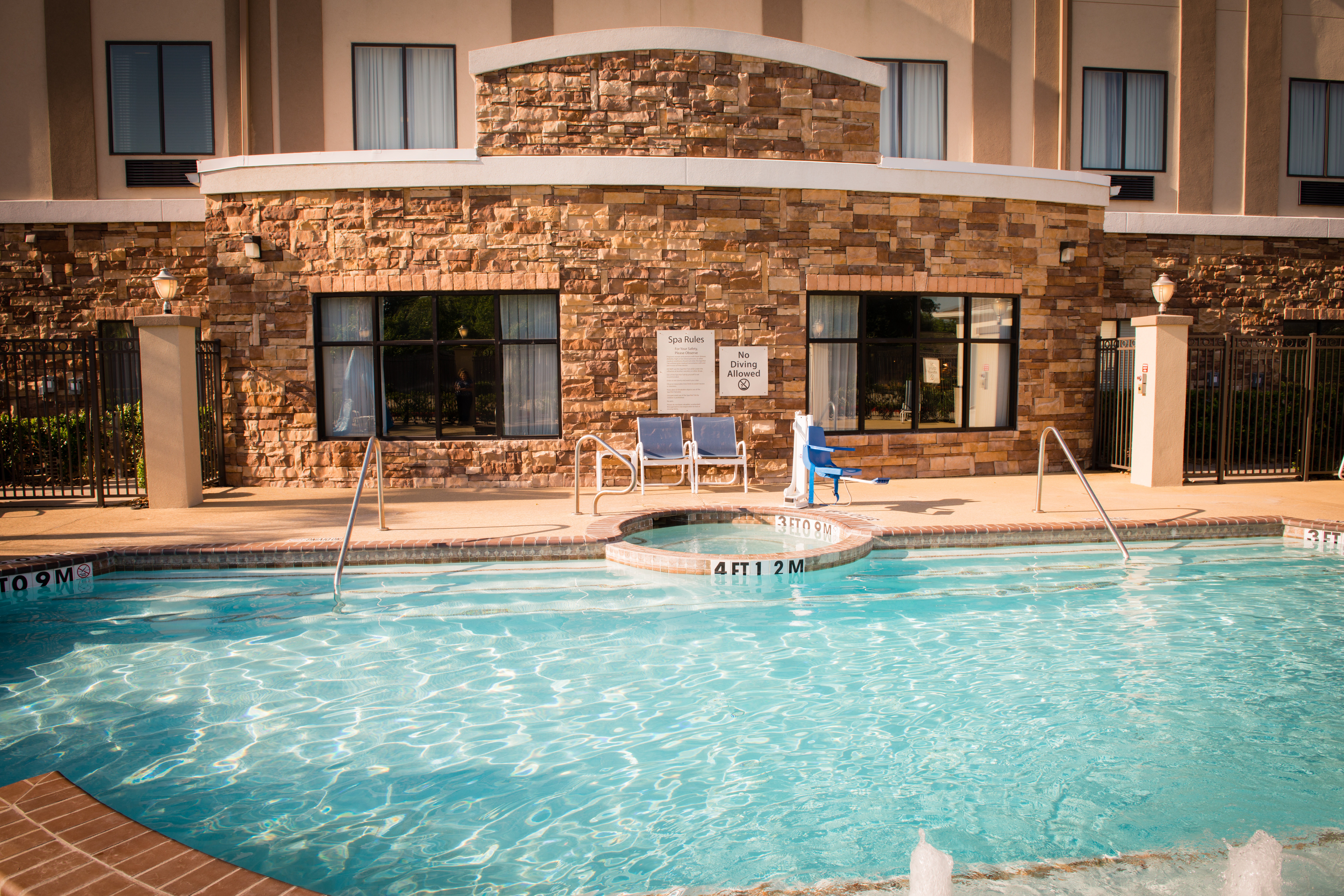 Holiday Inn Express Hotel And Suites Houston Nw Beltway 8 West Road 4/53