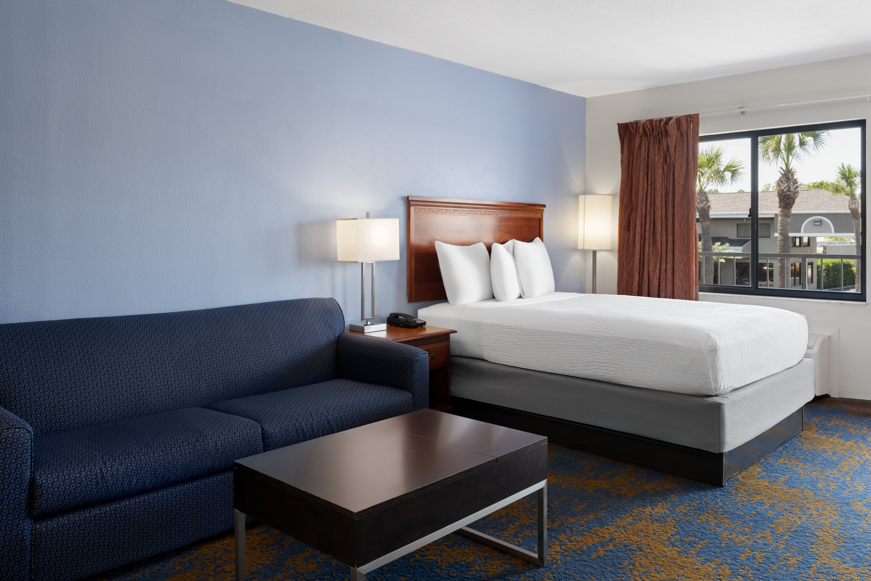 Efficiency, Suite, Queen Bed