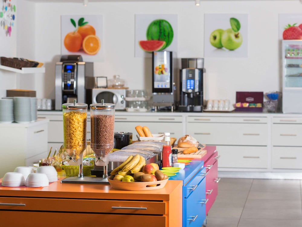 IBIS STYLES NIVELLES 46/73