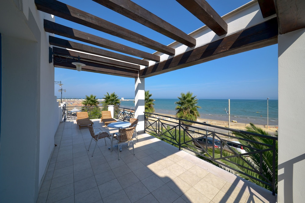 Riviera Hotel Residence 31/45