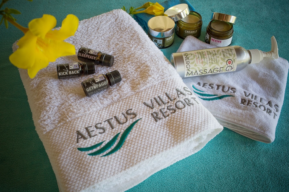 AESTUS VILLAS RESORT 11/50