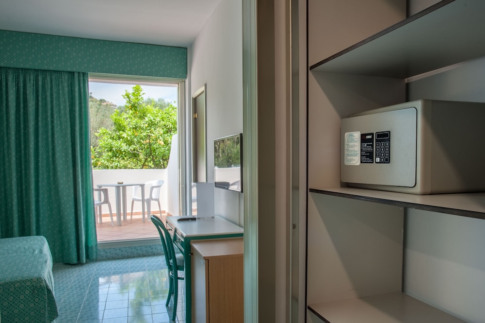 Hotel Torre Oliva 48/48