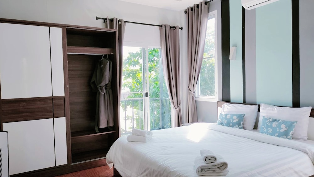 Villa Rajapruek 14/50