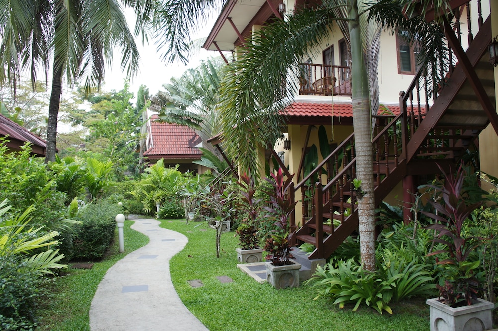 Palm Village 12/67