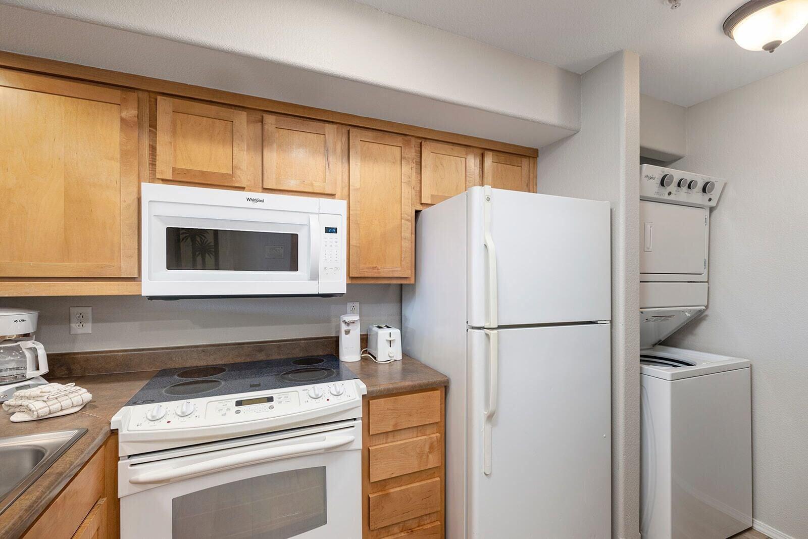1 Bedroom, Lake Front, Hot Tub، Still Waters Resort 6/6