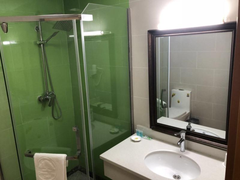 GreenTree Inn Xi'an Gaoling District Handan Industrial Park Express Hotel 20/21