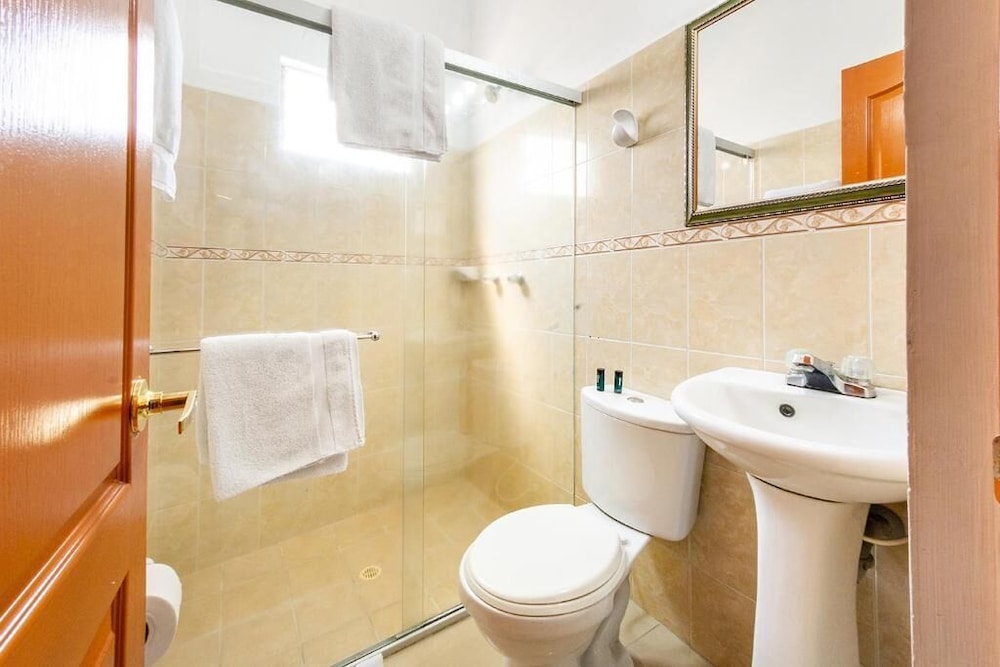 Optimum Hotel 23/28