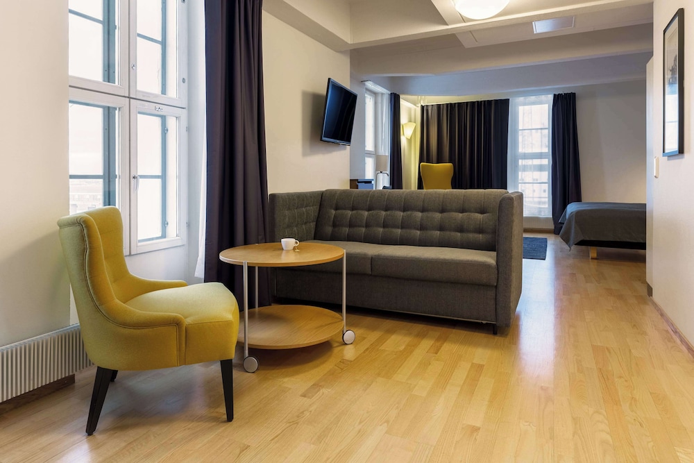 Scandic Grand Marina 47/76