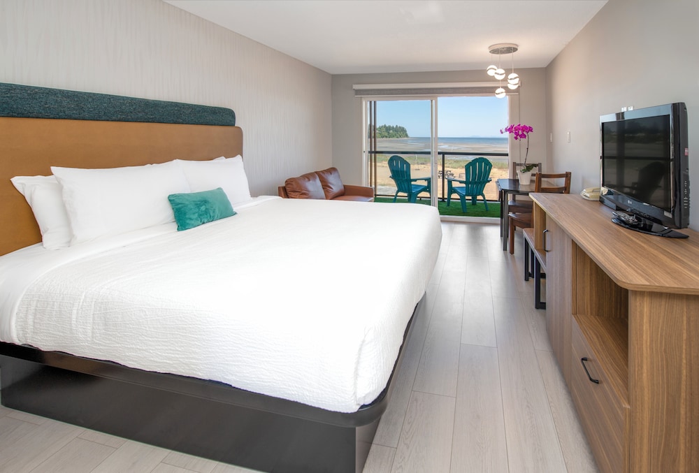 Sea Edge Beachside Hotel 22/59