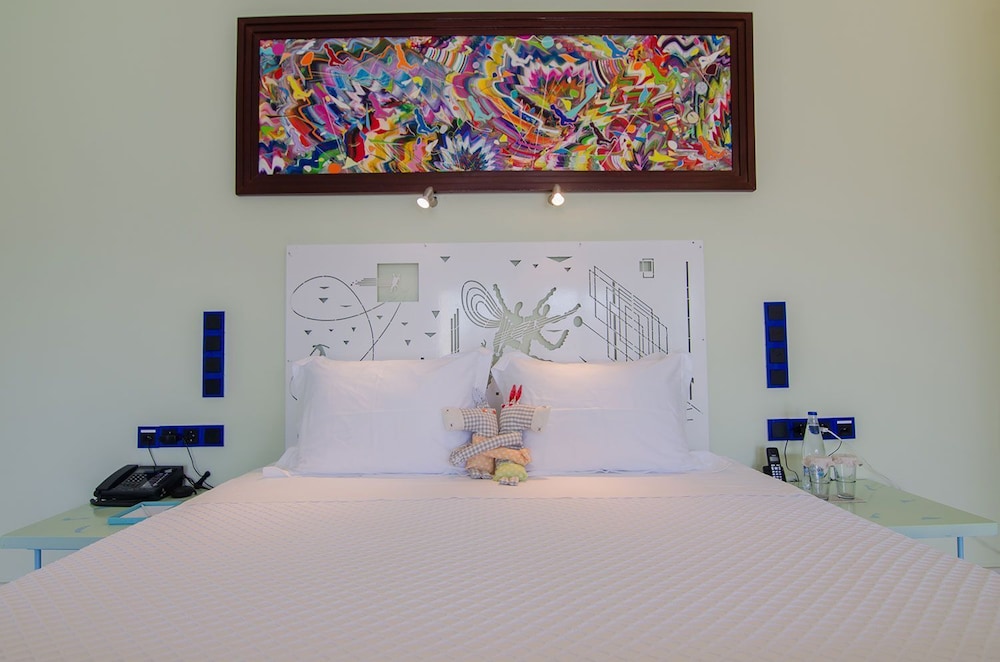 Agalia Luxury Suites 30/78