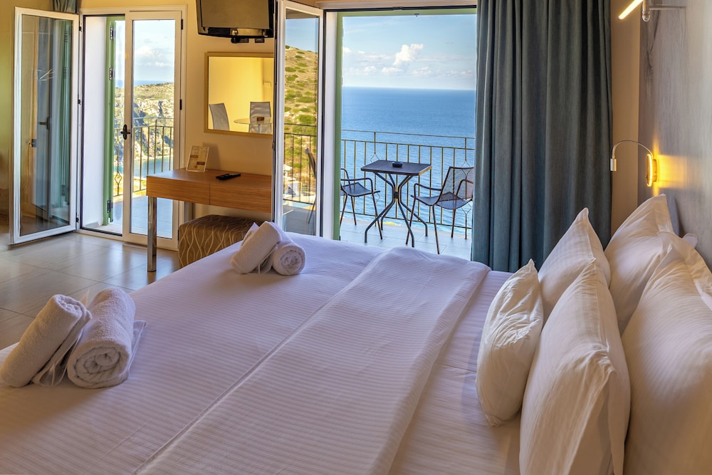 Petani Bay Hotel 23/76