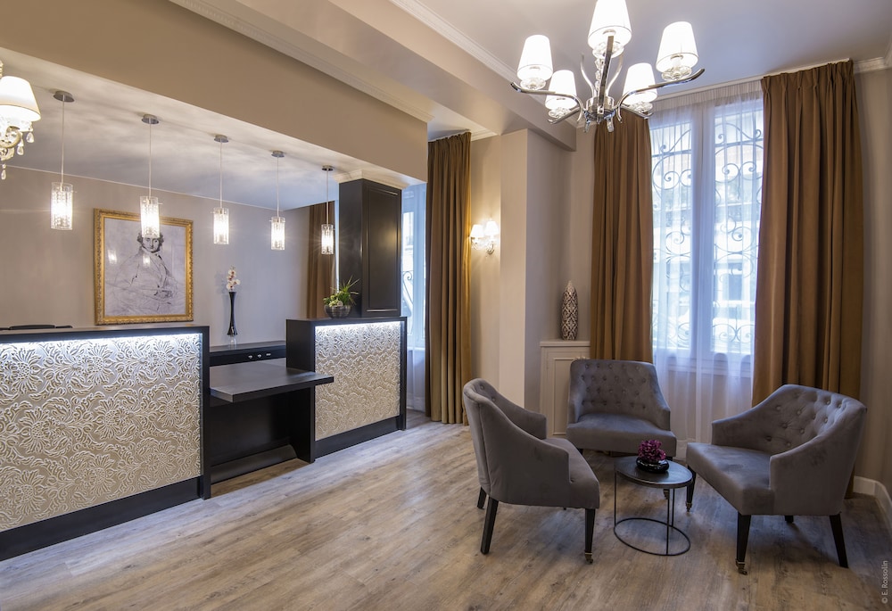 Hotel Paganini 8/40