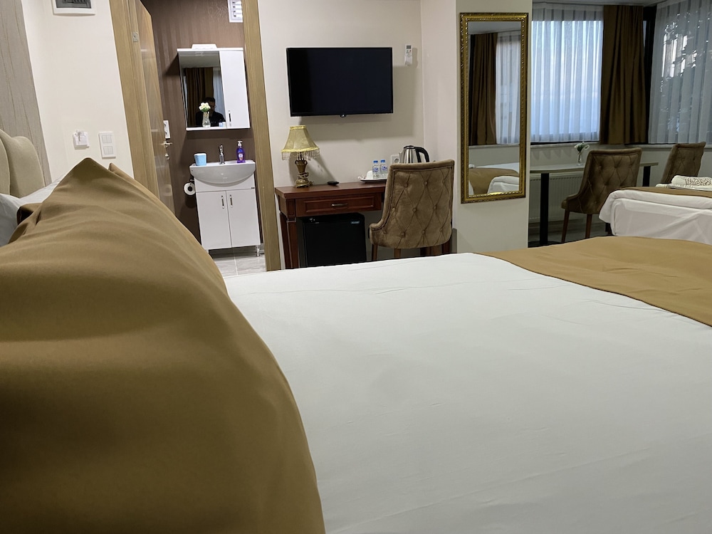 Atam Suites Apart 34/50