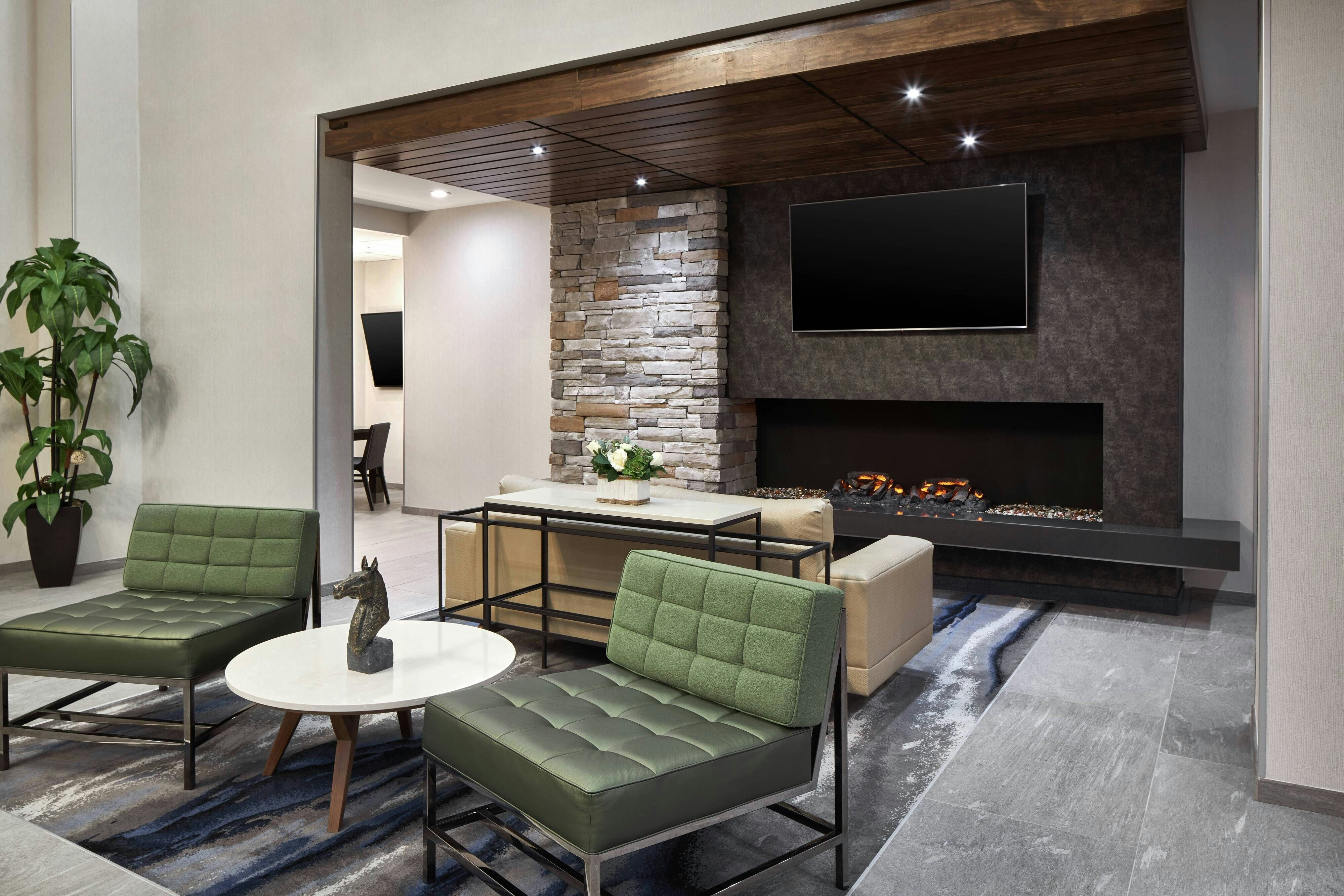 Fairfield Inn And Suites By Marriott Virginia Beach Norfolk Airport 12/12