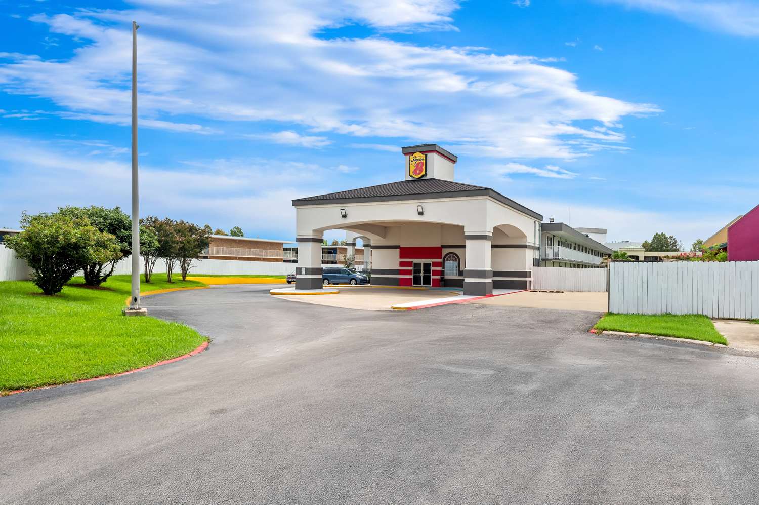 Super 8 by Wyndham Baton Rouge/I-10 26/31