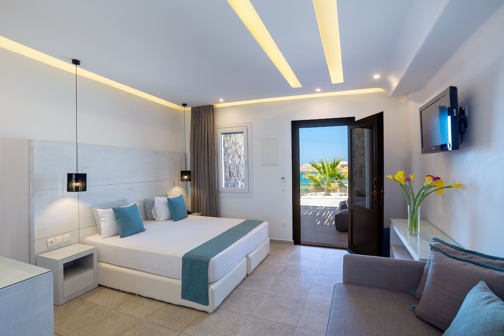 PREMIUM, SEA VIEW, OUTDOOR JETTED TUB, TERRACE