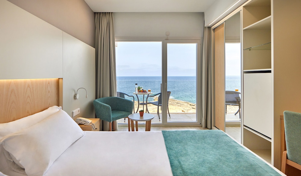Universal Hotel Cabo Blanco Adults Only 20/75