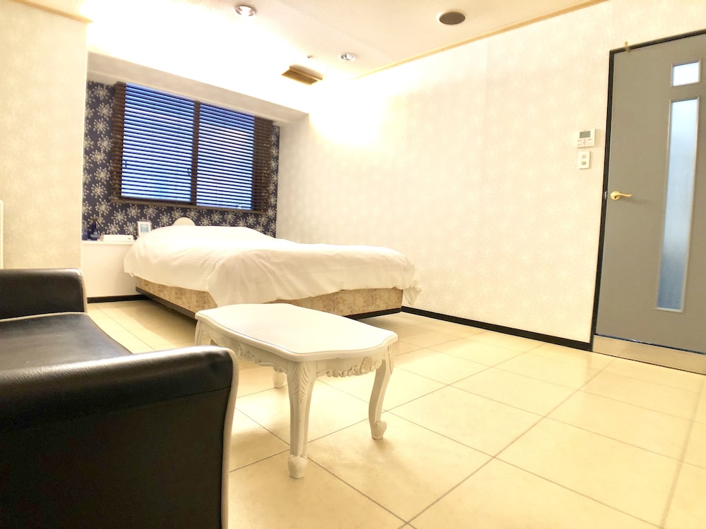 ECONOMY, DOUBLE BED