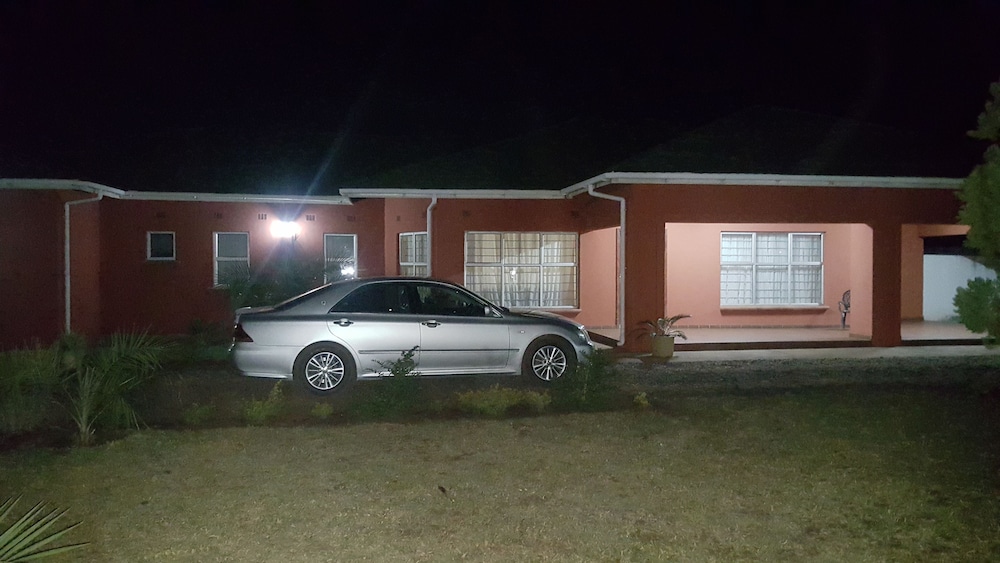 Cypress Executive Lodge 21/26
