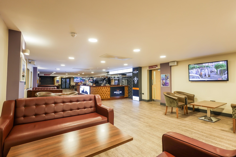 Waterside Hotel And Leisure Club 45/59