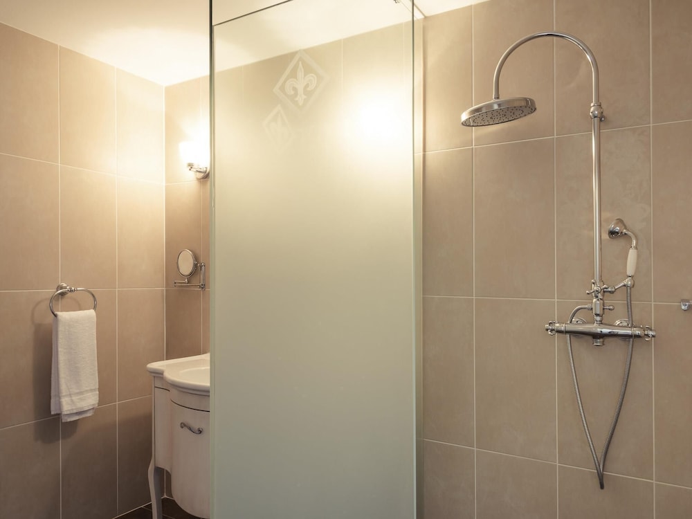 Hotel Mercure Villeneuve sur Lot Moulin de Madame 44/48