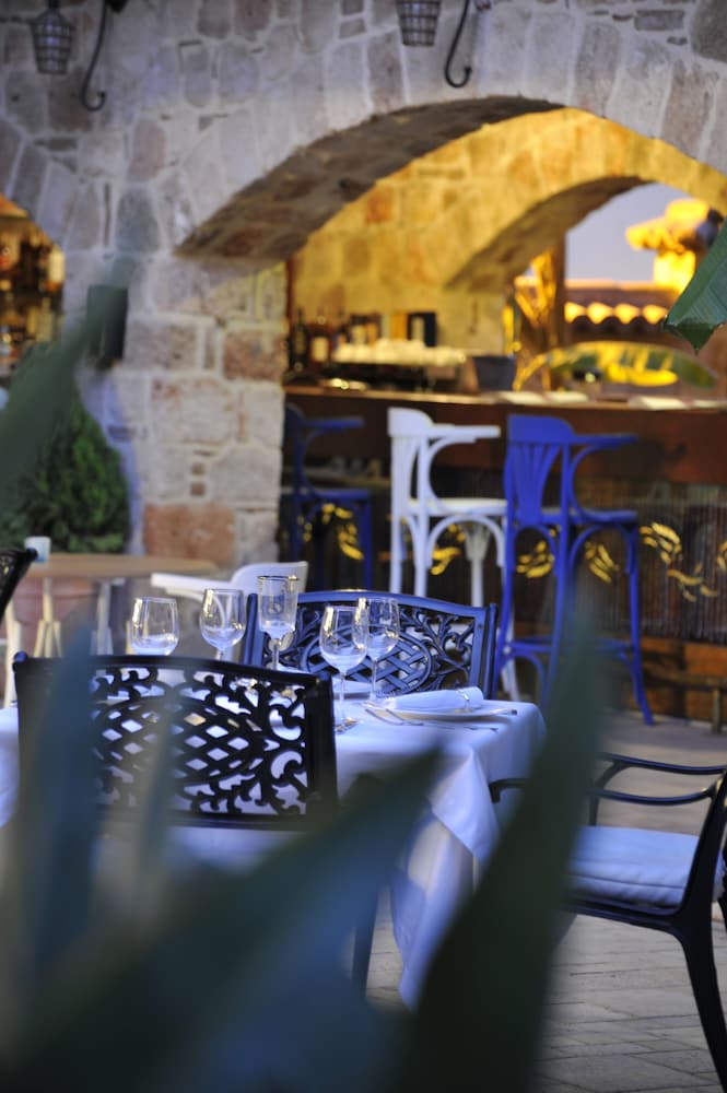 Tuvana Hotel 38/71