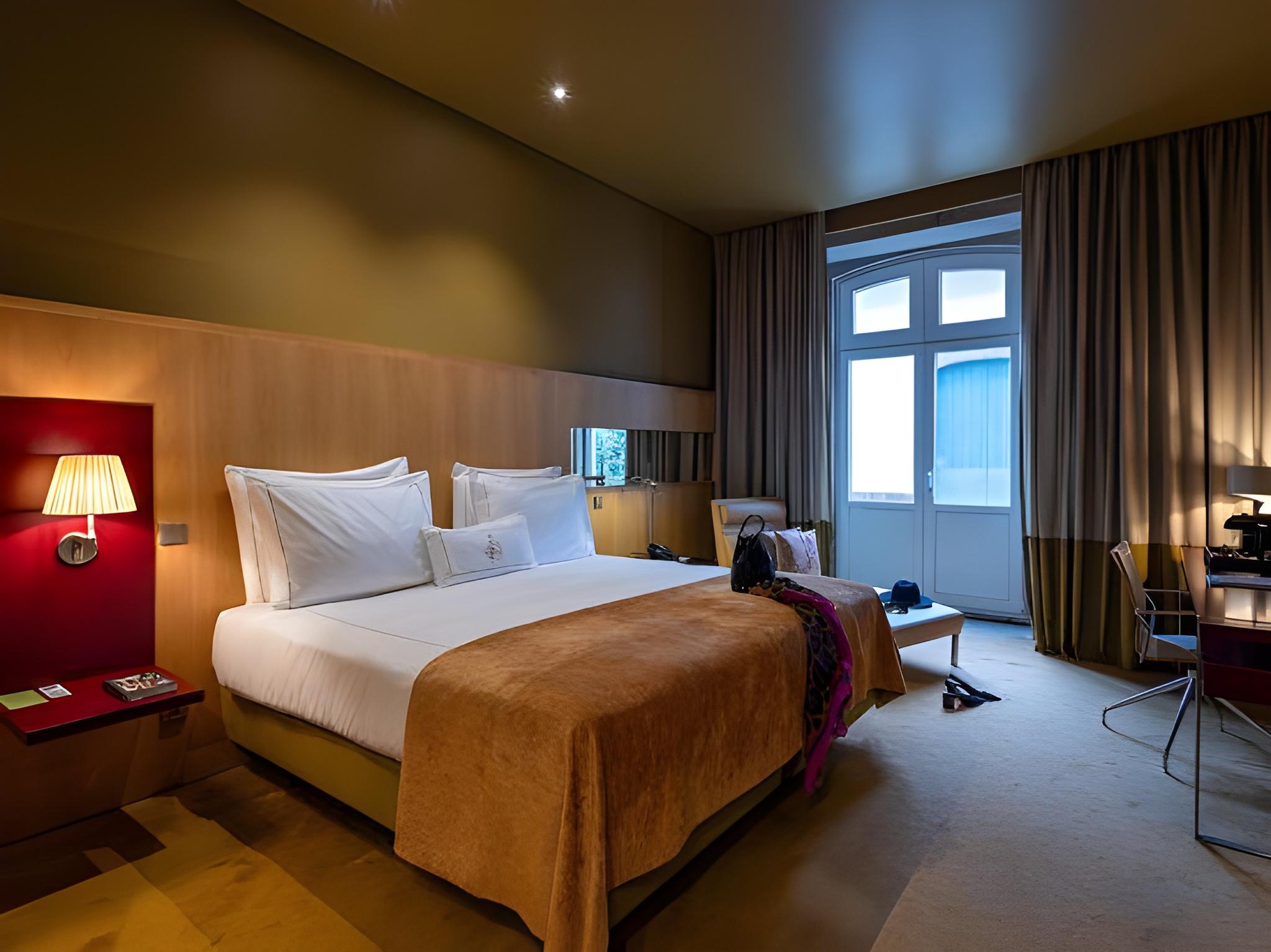 Standard, Double or Twin Bed
