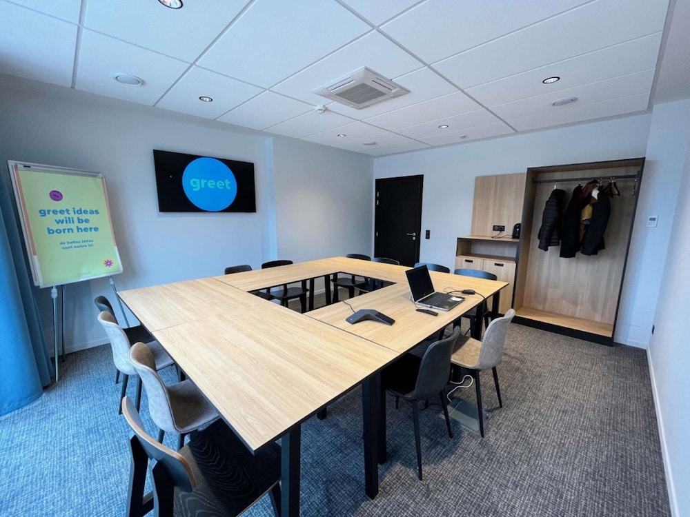 Greet hotel Orthez Bearn 43/50